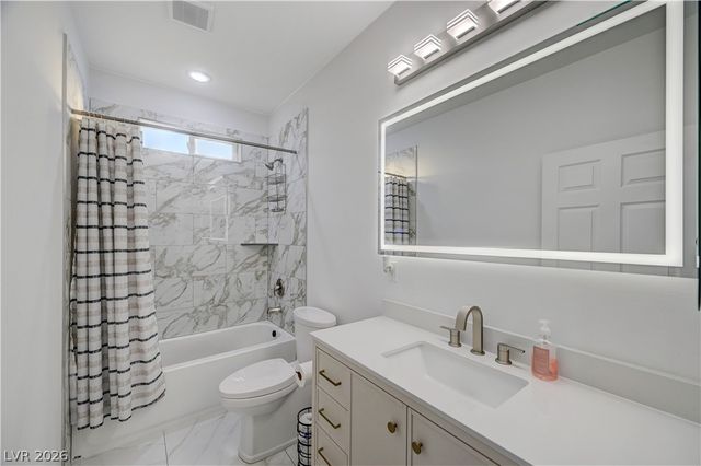 6132 Glacier Avenue, Las Vegas, NV 89156