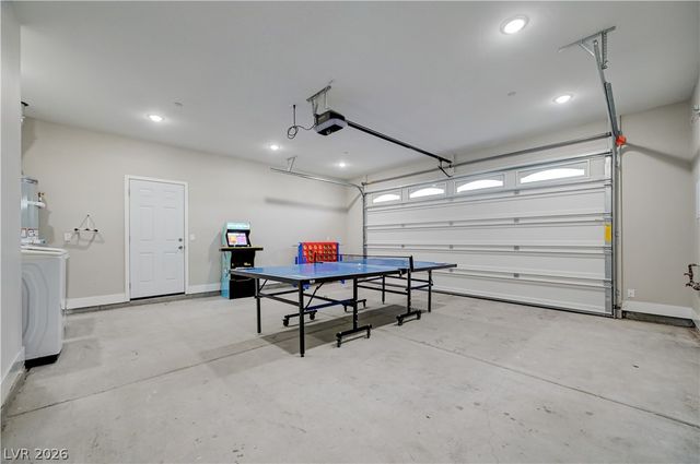 6132 Glacier Avenue, Las Vegas, NV 89156
