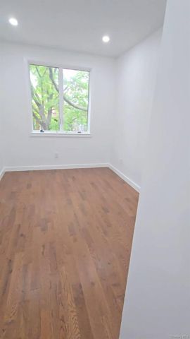 2041 Strauss Street, Brooklyn, NY 11212