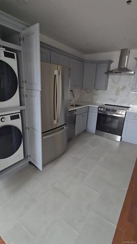 2041 Strauss Street, Brooklyn, NY 11212