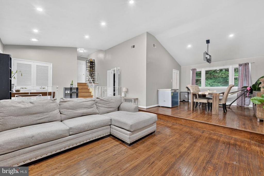 1026 OLD FORD RD, HUNTINGDON VALLEY, PA 19006 — photo 3
