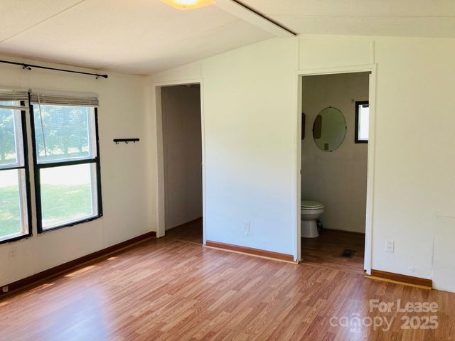 3014 Diddley Dadburn Road, Maiden, NC 28650