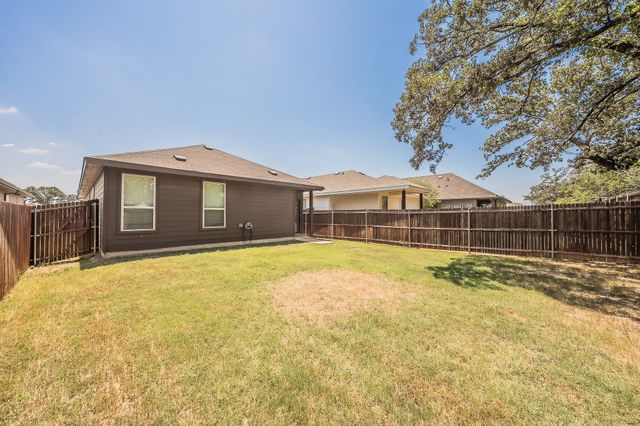 561 Concho Street, Aubrey, TX 76227