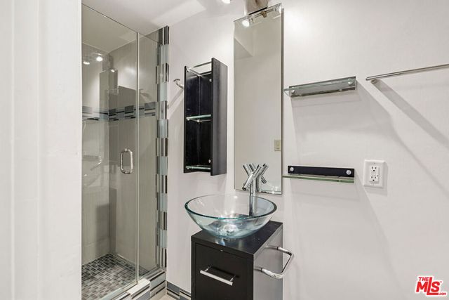 6244 Morse Avenue, North Hollywood, CA 91606