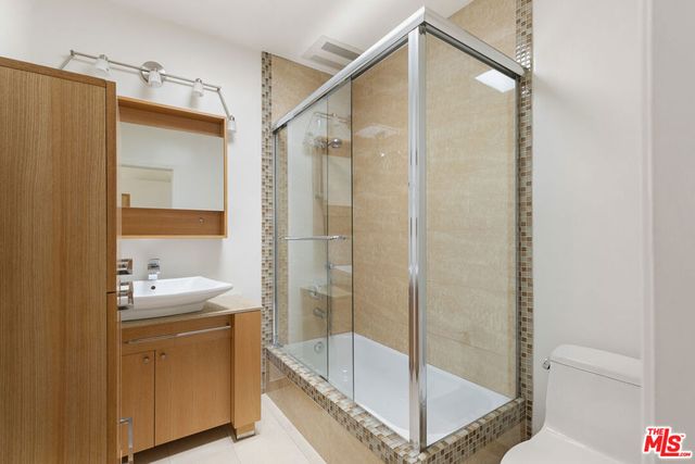 6244 Morse Avenue, North Hollywood, CA 91606