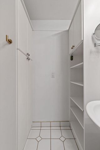 2813 Kingsrowe Court, 43, Columbus, OH 43209