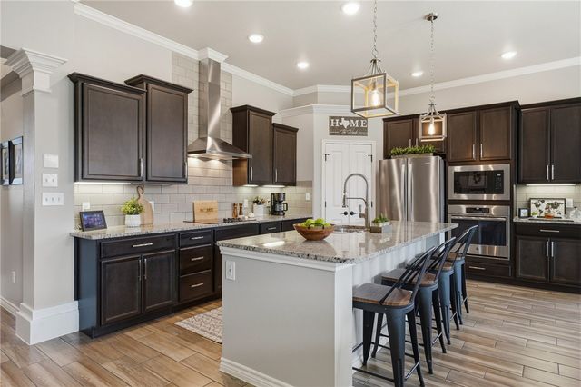 331 Gulfton Dr, Portland, TX 78374