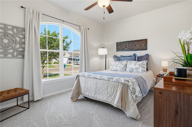331 Gulfton Dr, Portland, TX 78374