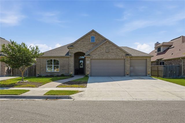 331 Gulfton Dr, Portland, TX 78374