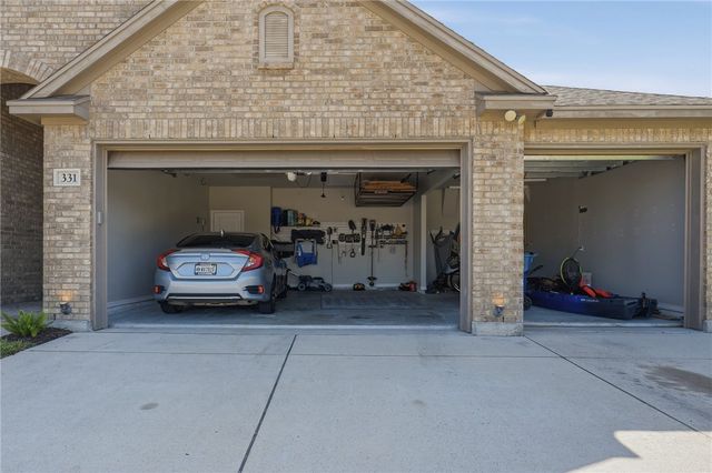 331 Gulfton Dr, Portland, TX 78374