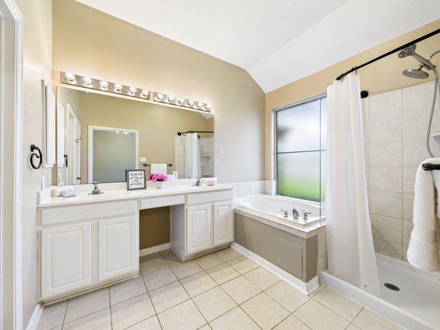 3023 Manor Bay Court, League City, TX 77573