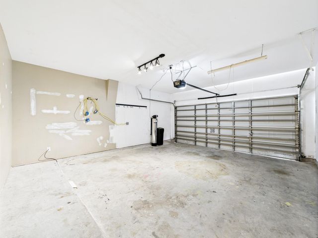 3023 Manor Bay Court, League City, TX 77573