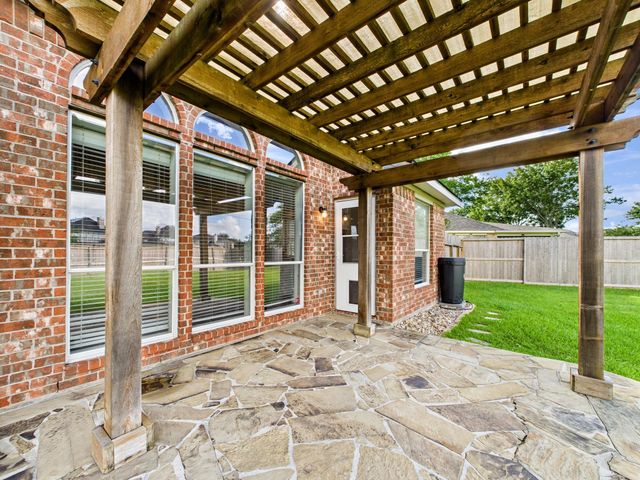 3023 Manor Bay Court, League City, TX 77573