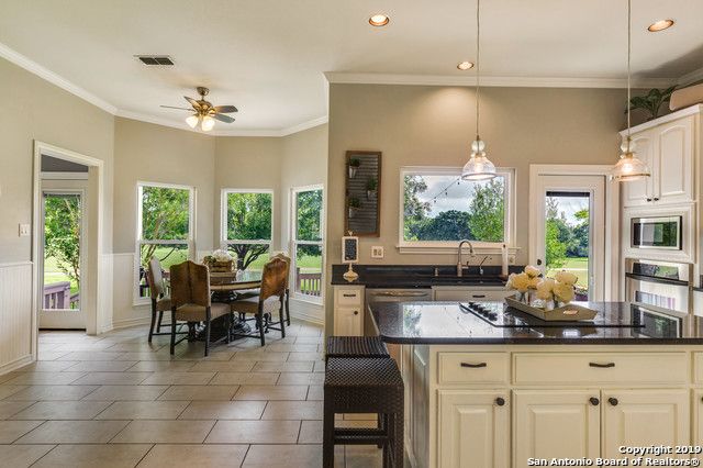 29707 Fairway Bluff, Boerne, TX 78015