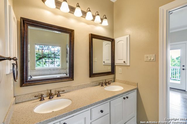 29707 Fairway Bluff, Boerne, TX 78015