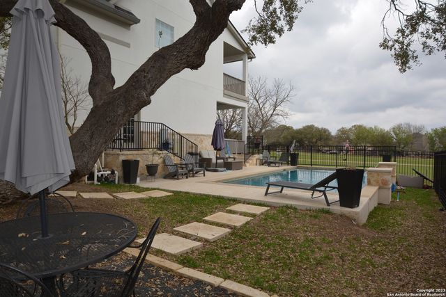 29707 Fairway Bluff, Boerne, TX 78015