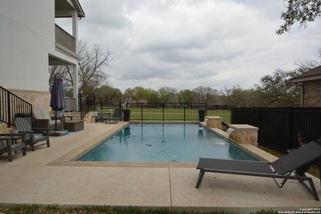 29707 Fairway Bluff, Boerne, TX 78015