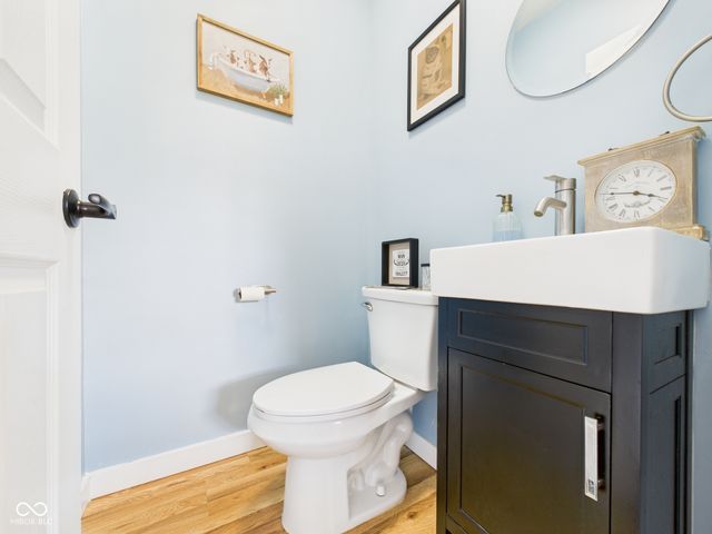 230 W Vinyard Street, Anderson, IN 46012