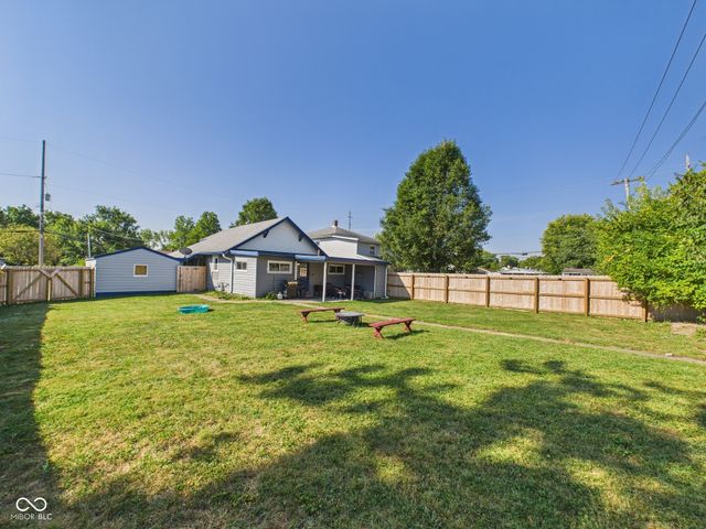 230 W Vinyard Street, Anderson, IN 46012