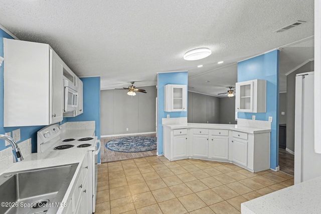926 Laurel Circle, Barefoot Bay, FL 32976