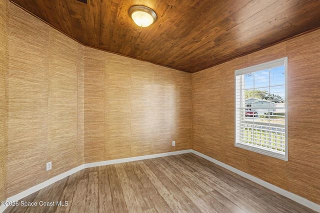 926 Laurel Circle, Barefoot Bay, FL 32976