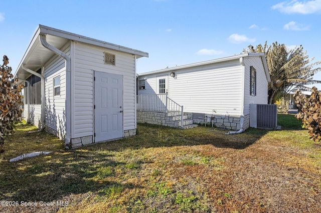 926 Laurel Circle, Barefoot Bay, FL 32976