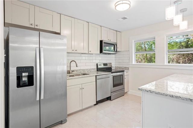 3155 Delmar Lane, Atlanta, GA 30311