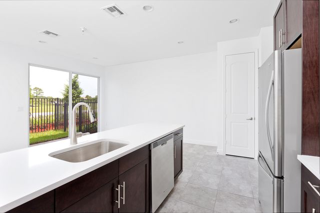 6954 PINES Circle 51, Coconut Creek, FL 33073