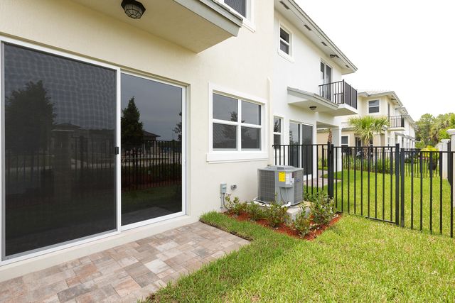 6954 PINES Circle 51, Coconut Creek, FL 33073