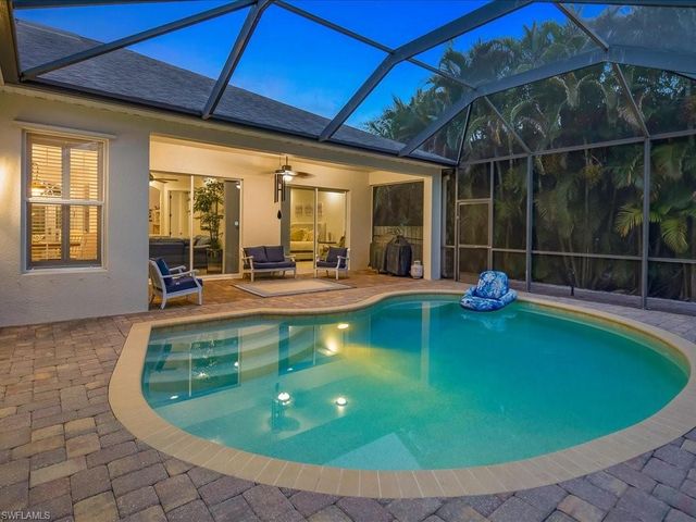 6591 Sable Ridge LN, Naples, FL 34109