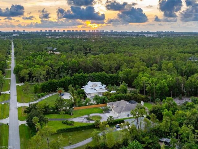 6591 Sable Ridge LN, Naples, FL 34109