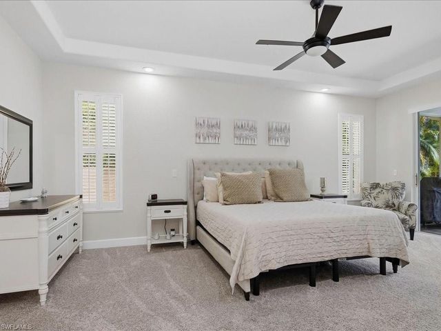 6591 Sable Ridge LN, Naples, FL 34109