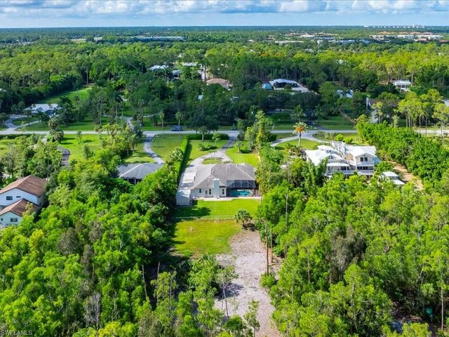 6591 Sable Ridge LN, Naples, FL 34109