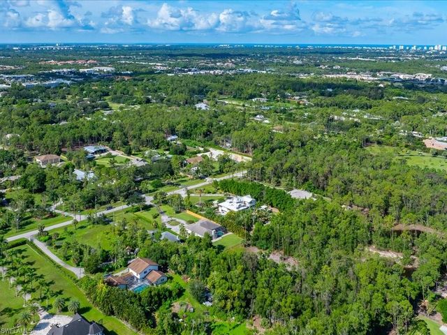 6591 Sable Ridge LN, Naples, FL 34109