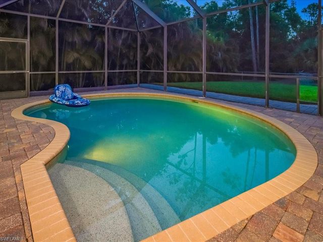 6591 Sable Ridge LN, Naples, FL 34109