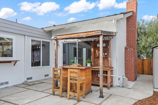 1054 Castleton Way, Sunnyvale, CA 94087