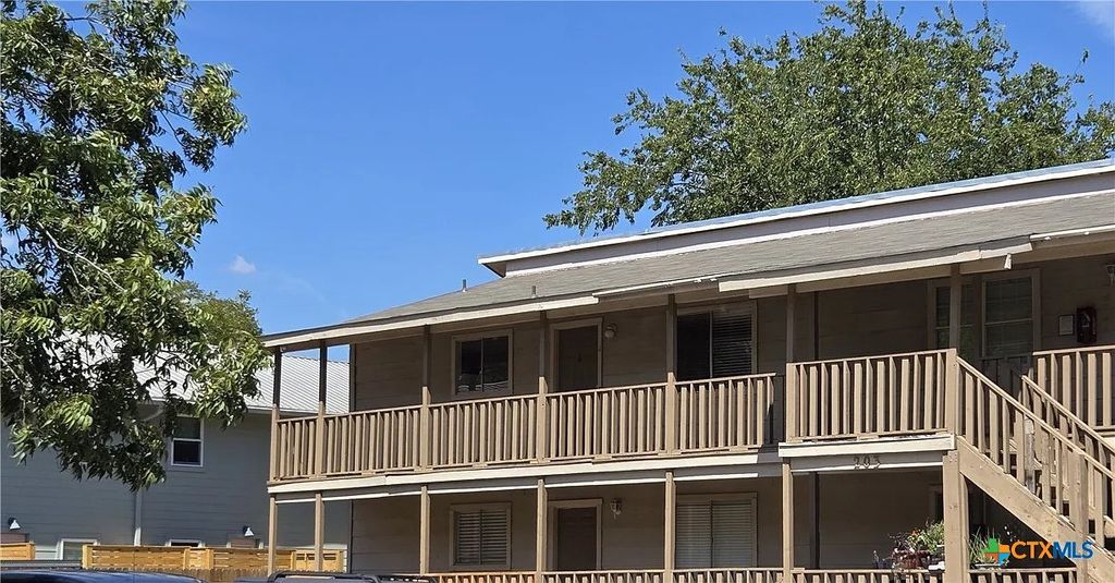 203 S Mitchell Avenue 4, San Marcos, TX 78666