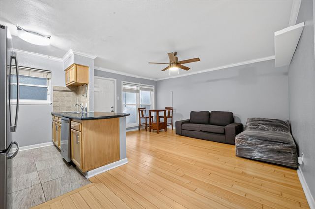 1404 Welch Street 7, Houston, TX 77006