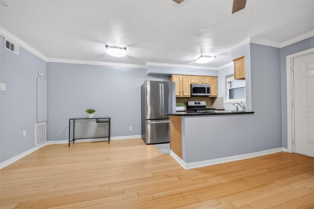 1404 Welch Street 7, Houston, TX 77006