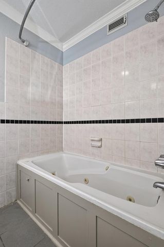 1404 Welch Street 7, Houston, TX 77006