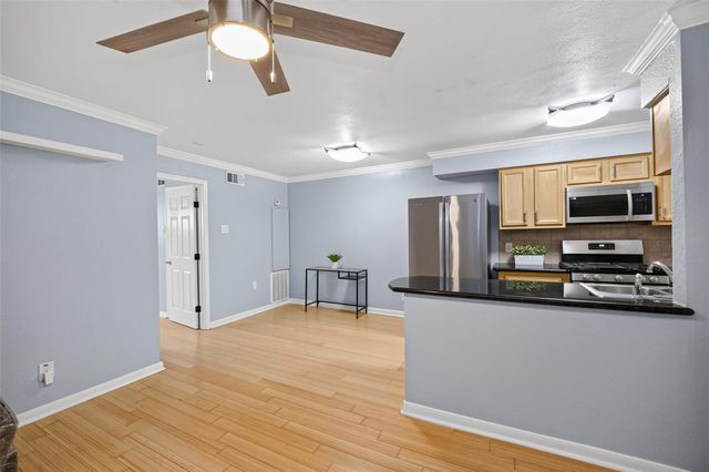 1404 Welch Street 7, Houston, TX 77006