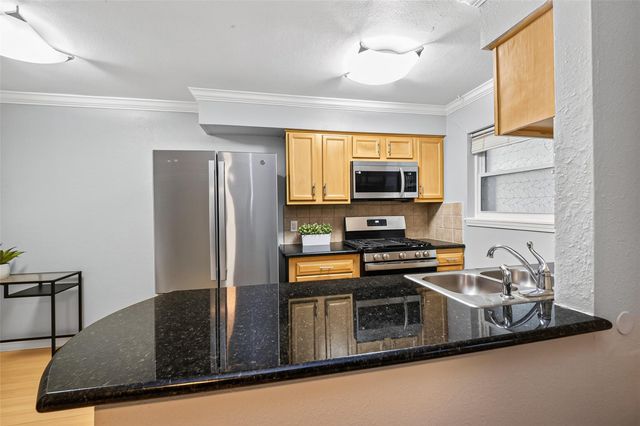 1404 Welch Street 7, Houston, TX 77006