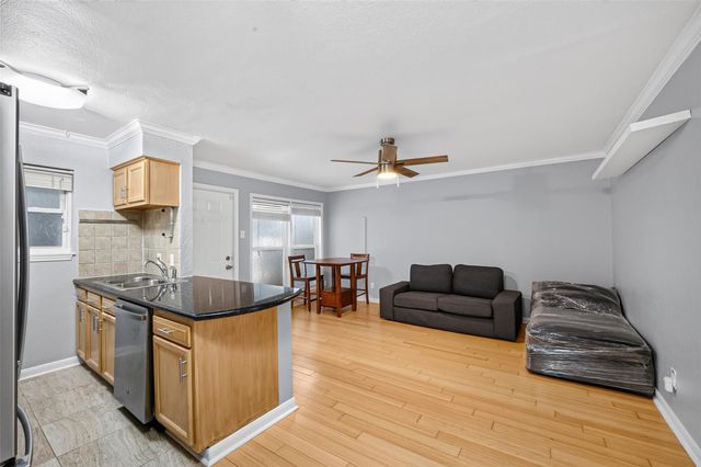 1404 Welch Street 7, Houston, TX 77006