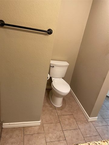 909 Panhandle Street, Denton, TX 76201