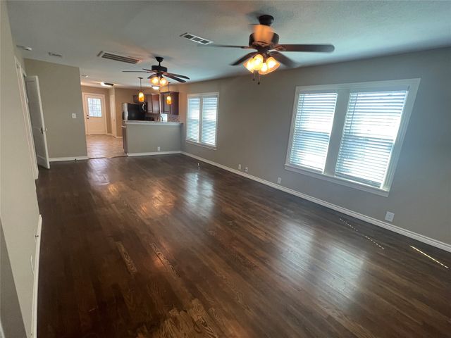 909 Panhandle Street, Denton, TX 76201