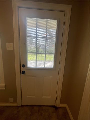 909 Panhandle Street, Denton, TX 76201