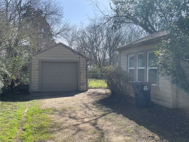 909 Panhandle Street, Denton, TX 76201