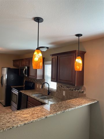 909 Panhandle Street, Denton, TX 76201