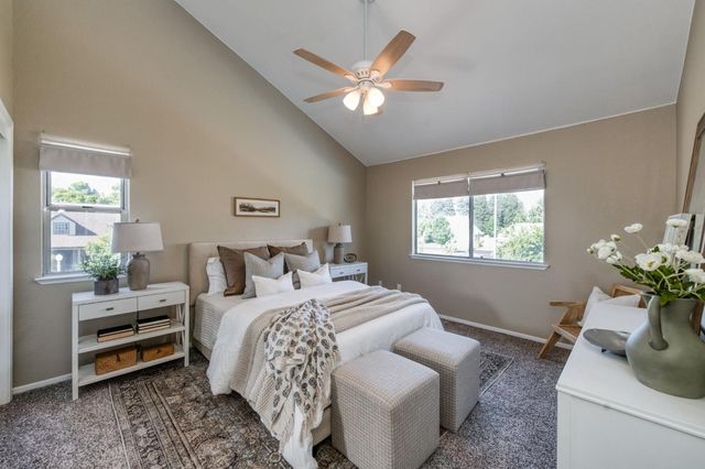 1061 N Adler Avenue, Clovis, CA 93611