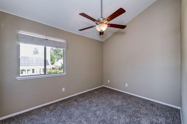 1061 N Adler Avenue, Clovis, CA 93611